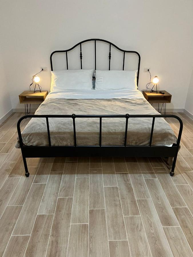 Le Tre Borghesi Hotell Parma Exteriör bild