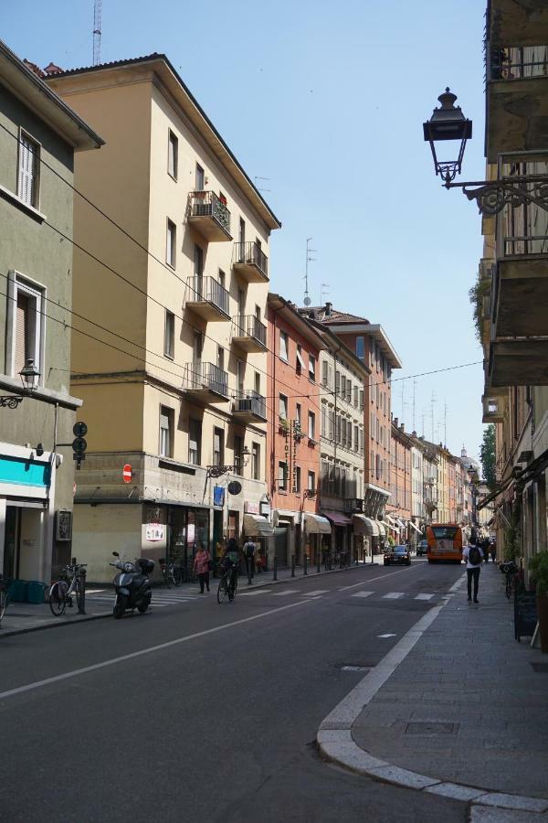 Le Tre Borghesi Hotell Parma Exteriör bild
