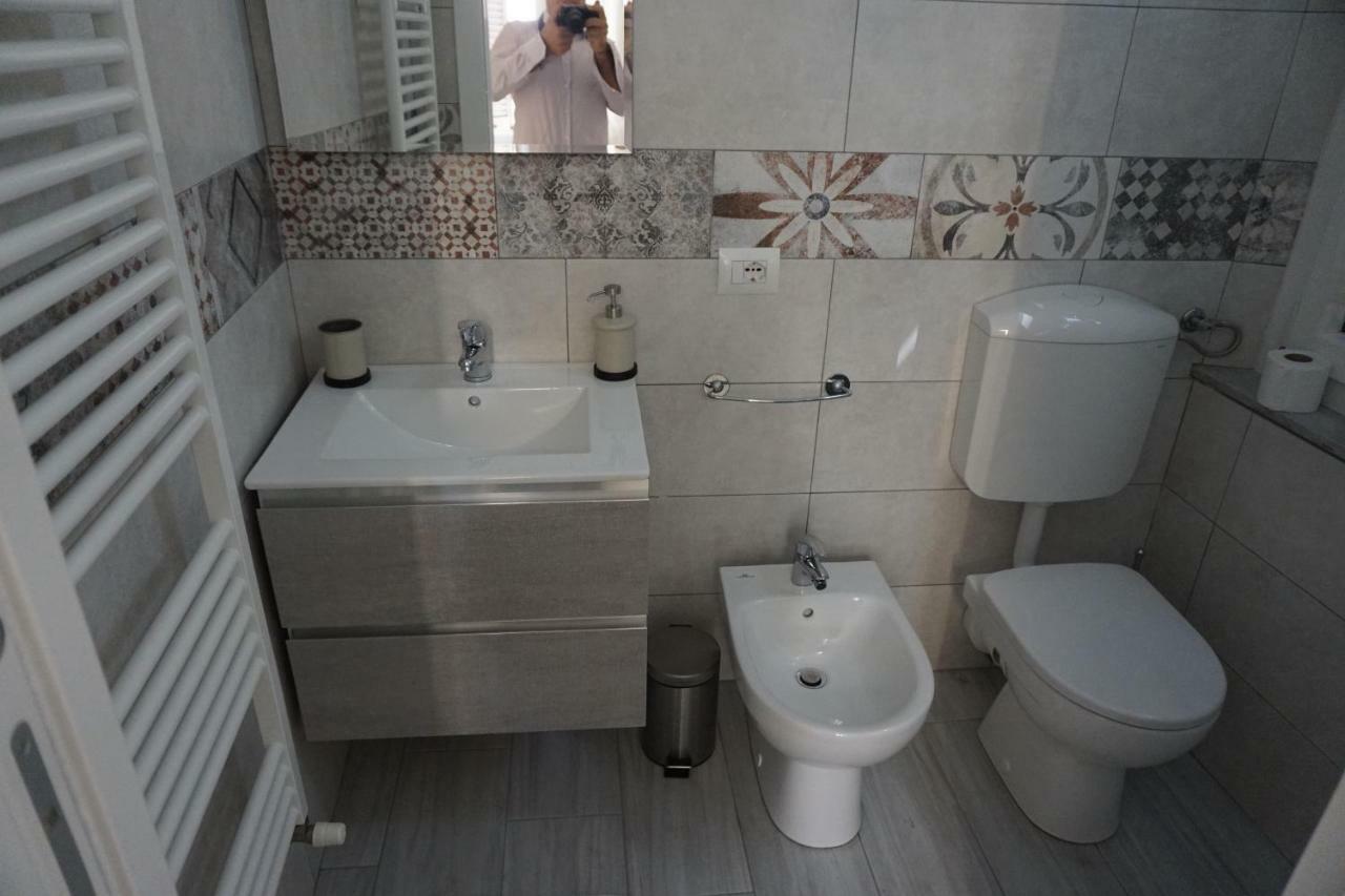 Le Tre Borghesi Hotell Parma Exteriör bild