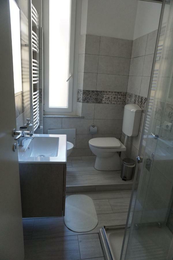 Le Tre Borghesi Hotell Parma Exteriör bild