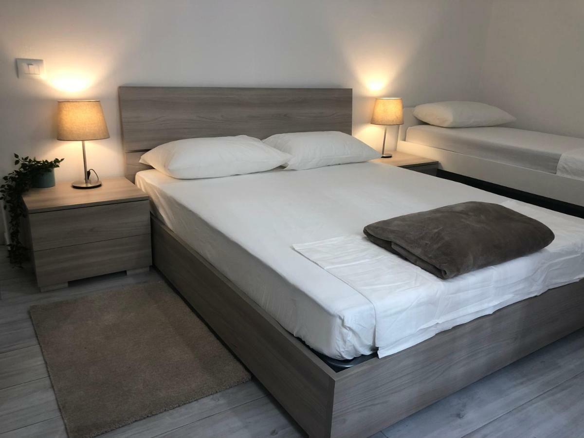 Le Tre Borghesi Hotell Parma Exteriör bild