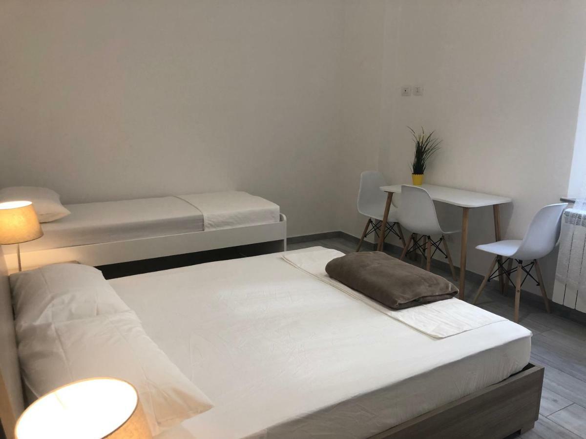 Le Tre Borghesi Hotell Parma Exteriör bild